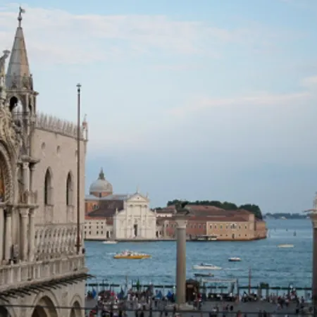 Lejlighedshotel San Marco Luxury - Canaletto 3*