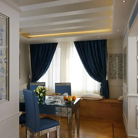 Ξενοδοχείο με διαμερίσματα San Marco Luxury - Canaletto 3*