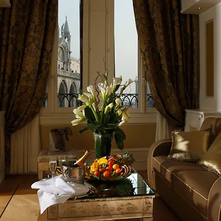 מלון דירות San Marco Luxury - Canaletto 3*